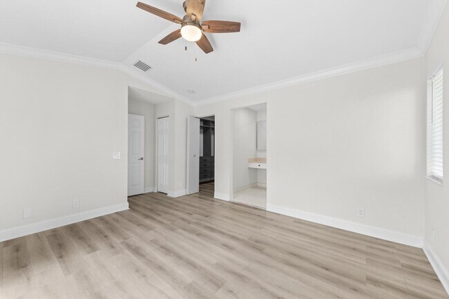 Building Photo - 1425 Majesty Terrace