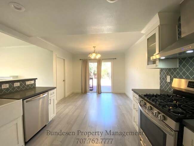 Building Photo - 1702 Algol Ct