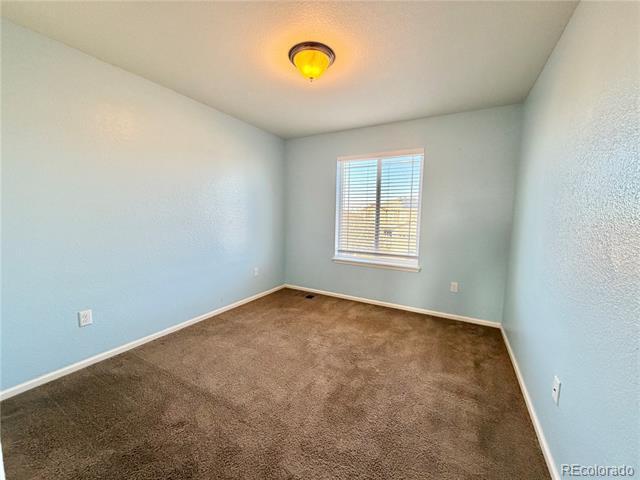 Building Photo - 25562 E 5th Pl