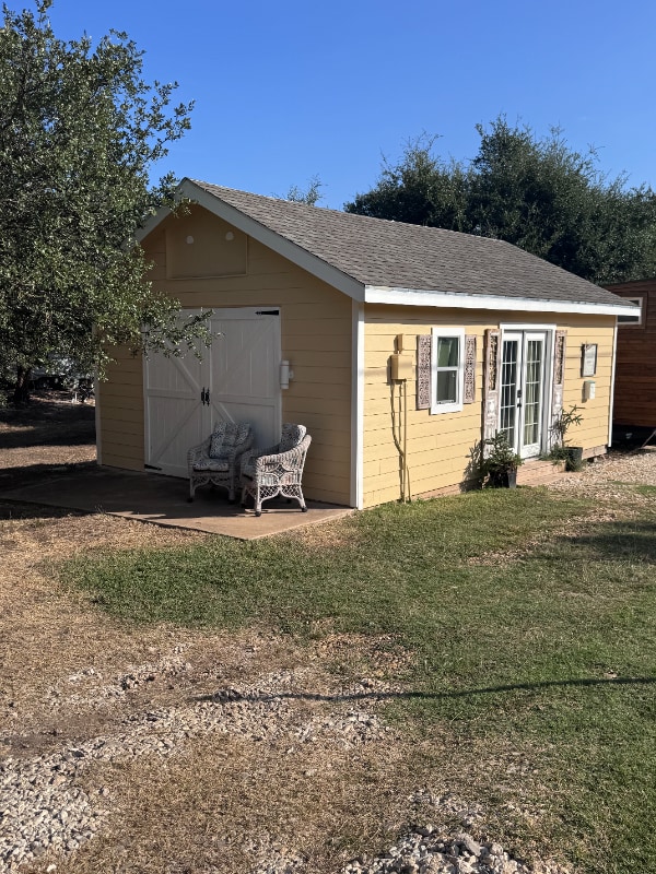 Building Photo - 338 Patricia Rd