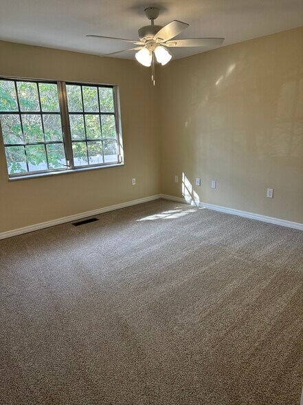 Building Photo - 621 W Indiana Ave