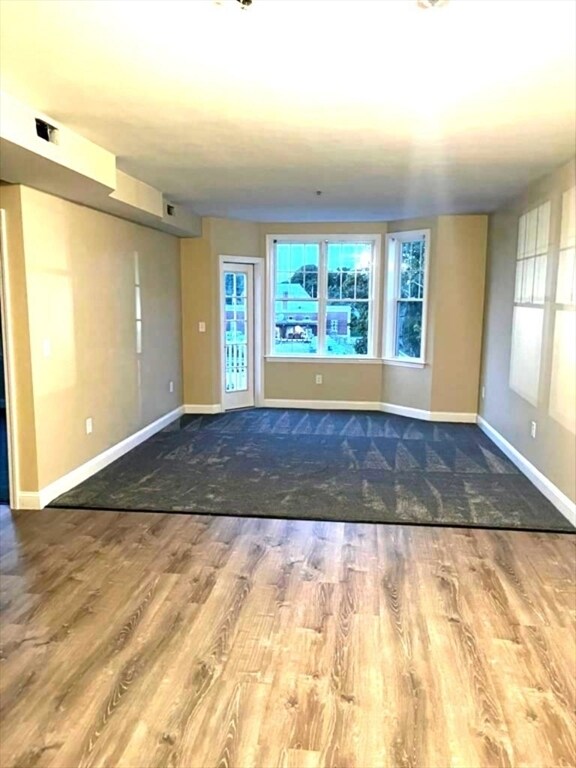 Building Photo - 42 Church St