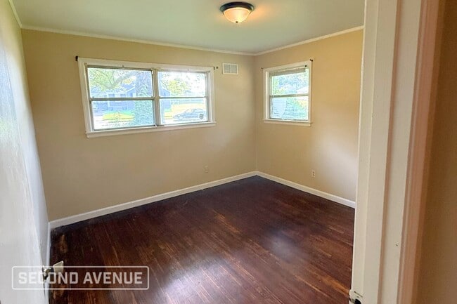 Building Photo - 4056 Hermitage Dr