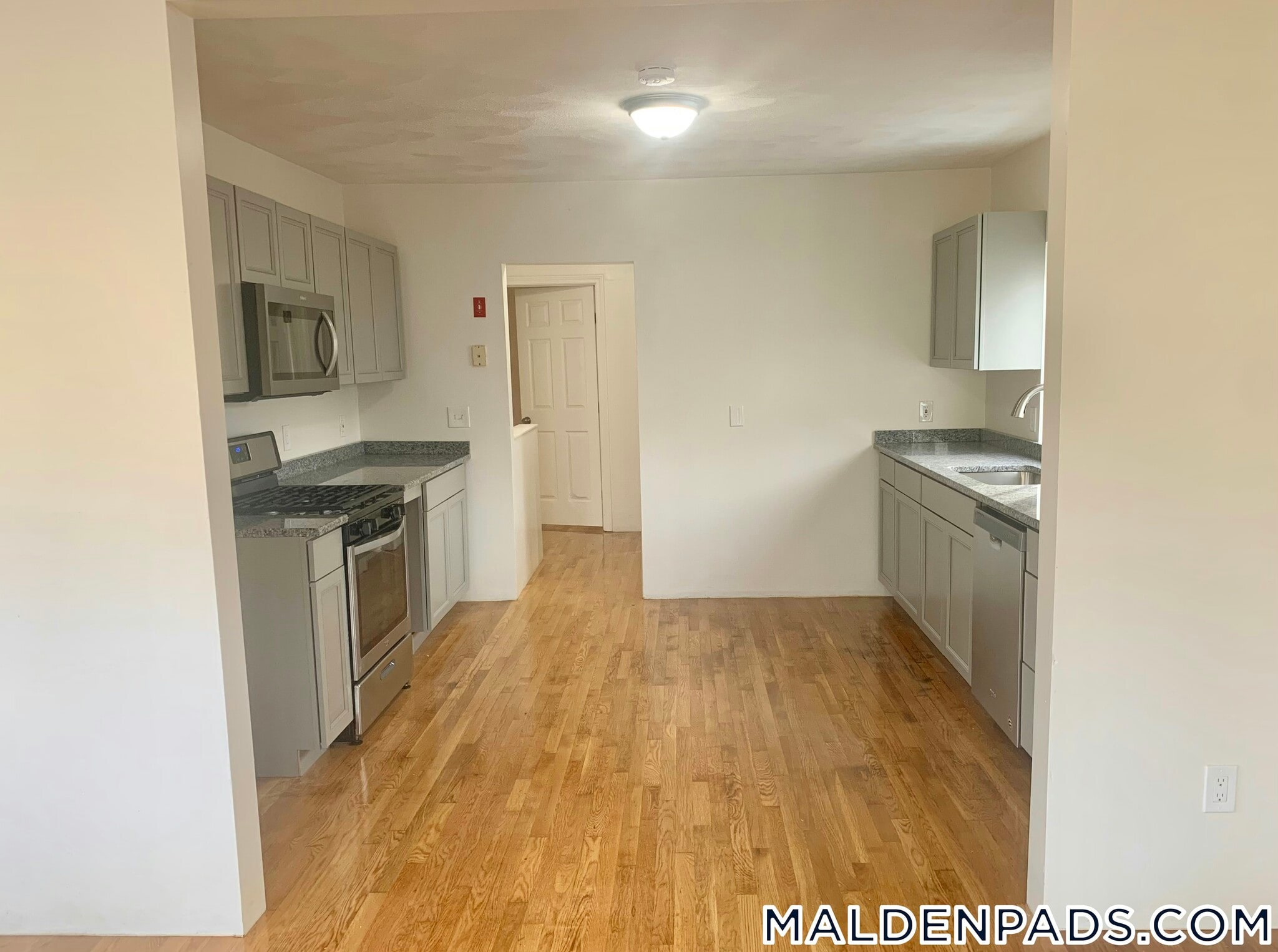 Building Photo - 20 Porter St