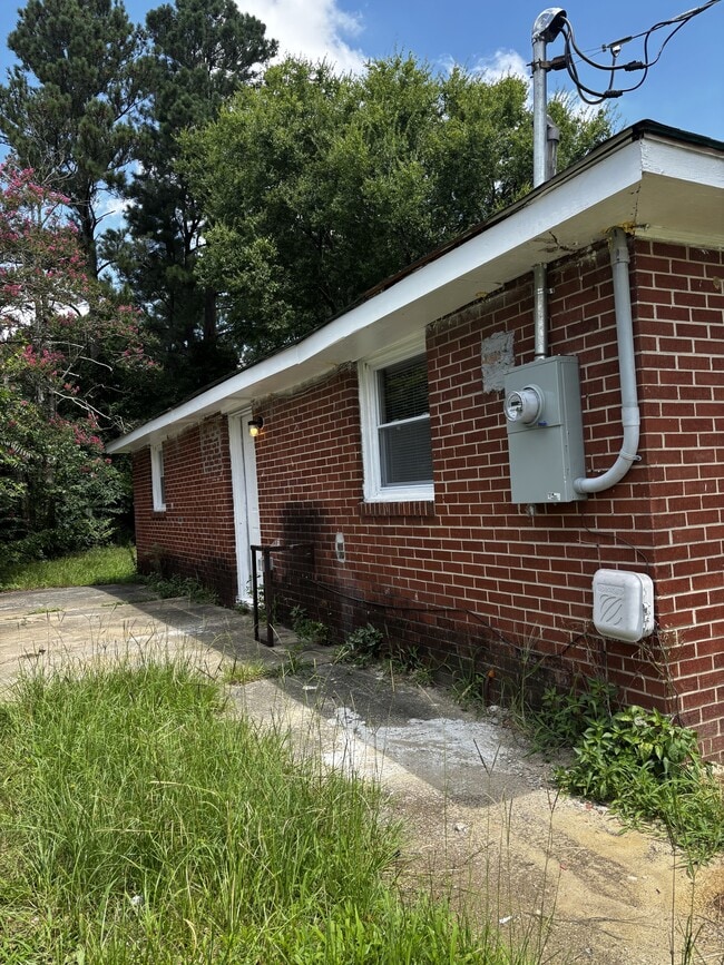 Building Photo - 1127 Olivia Ln