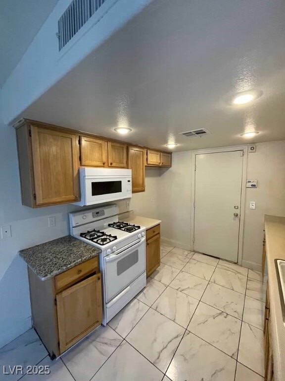 Building Photo - 9617 Pine River Ln