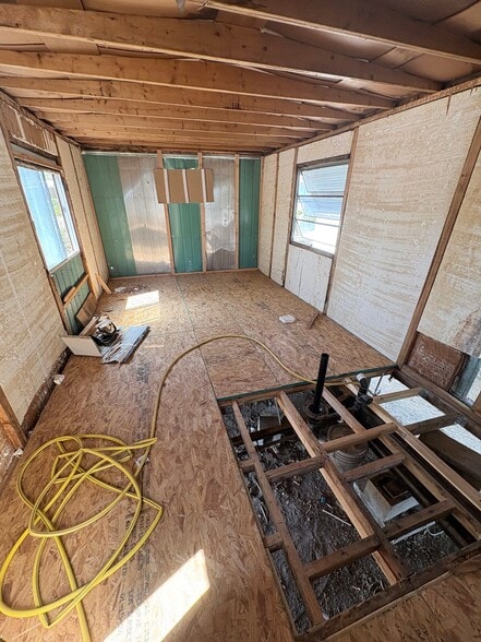 Building Photo - 4541 N Old Romero Rd