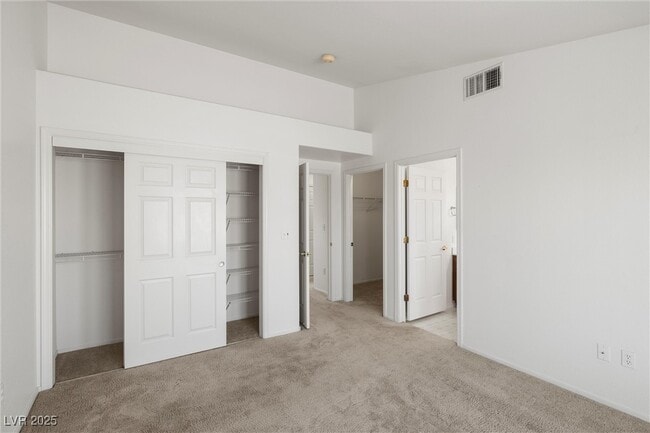 Building Photo - 10416 W Linfield Pl