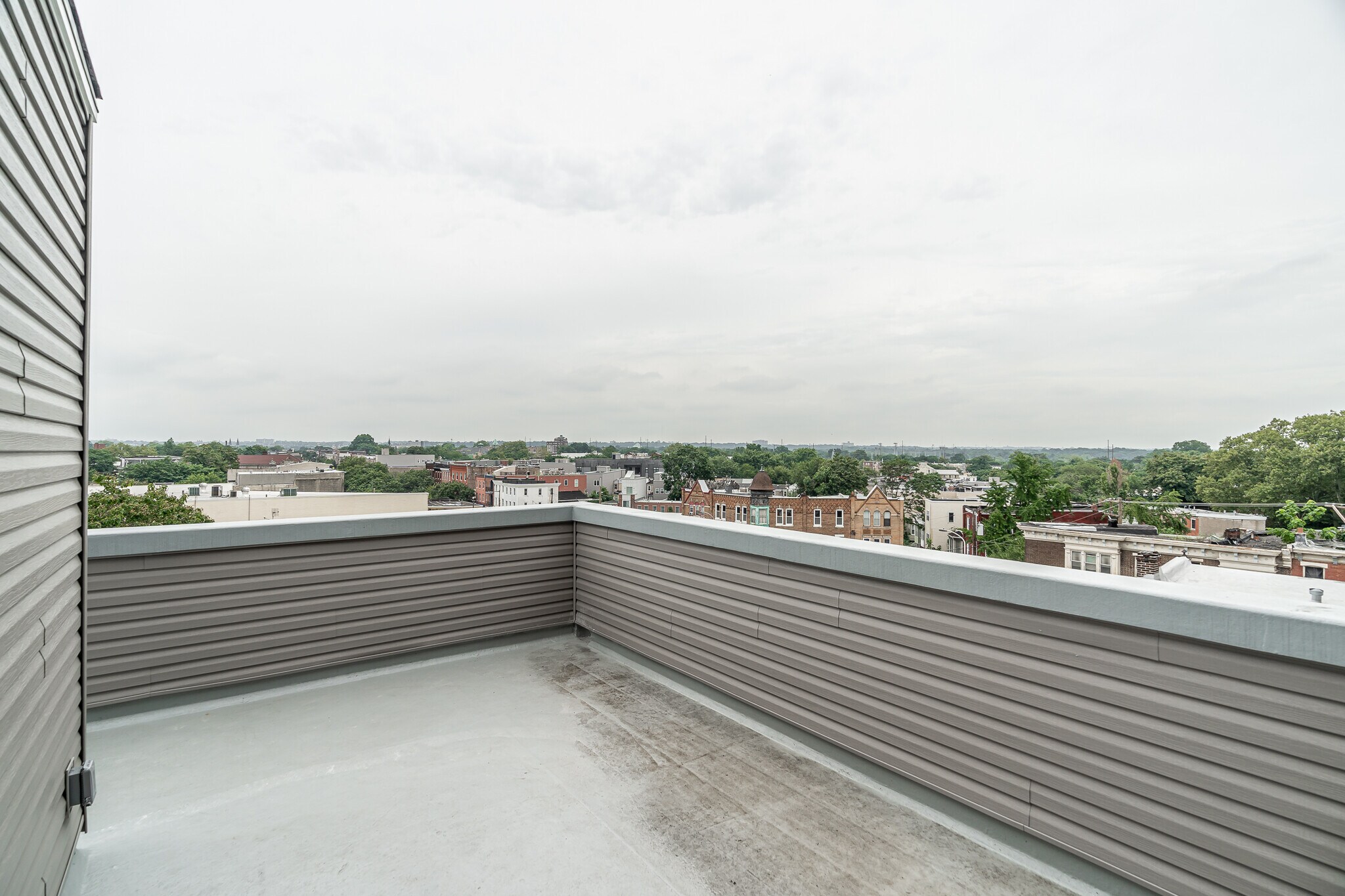 Building Photo - 421 N 39th St