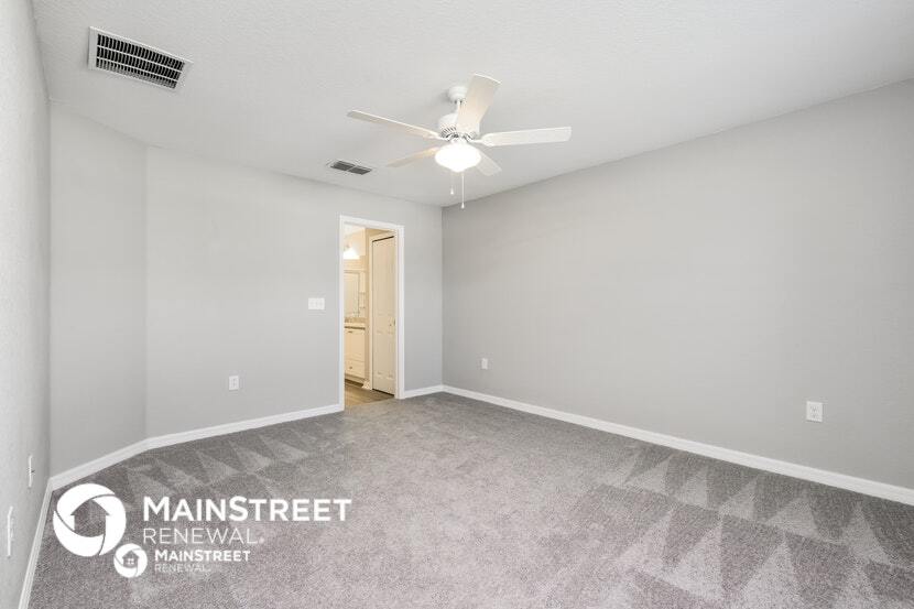 Building Photo - 621 NW 37th Pl