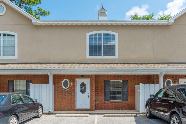 Primary Photo - 532 Maple Ave