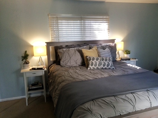 Bedroom - 425 N Arden Blvd