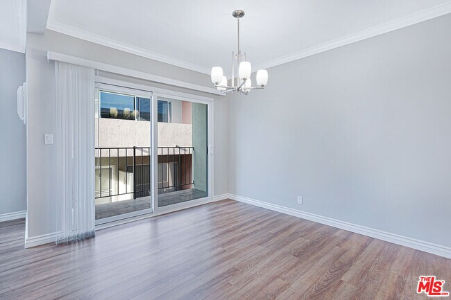 Building Photo - 1253 Berkeley St
