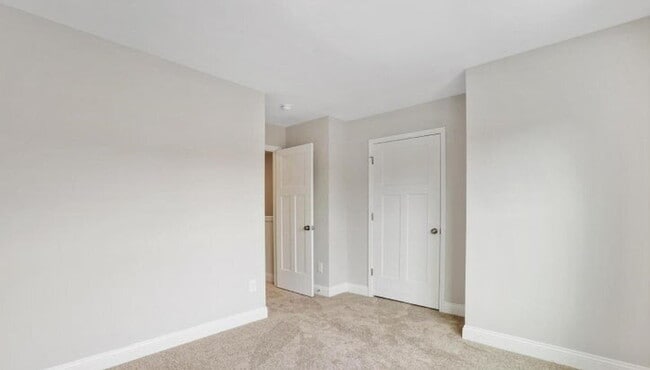 Building Photo - 177 Loren Rd