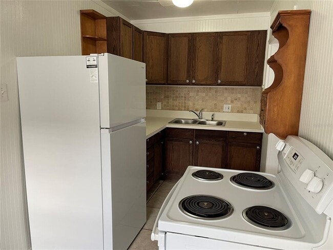 Building Photo - 3205 Ave A W