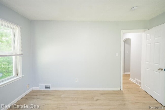 Building Photo - 22675 Santa Maria St