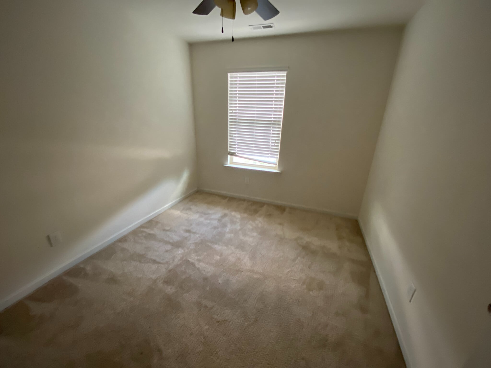 Building Photo - Room in Townhome on Haskell Dr