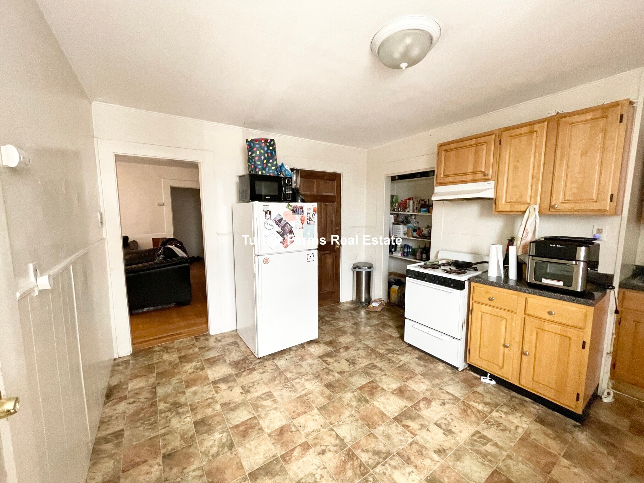 Building Photo - 53 W 7th St