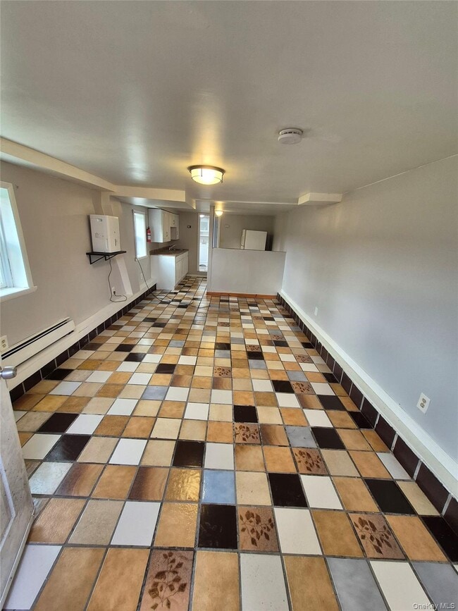 Building Photo - 2071 Ulster Ave