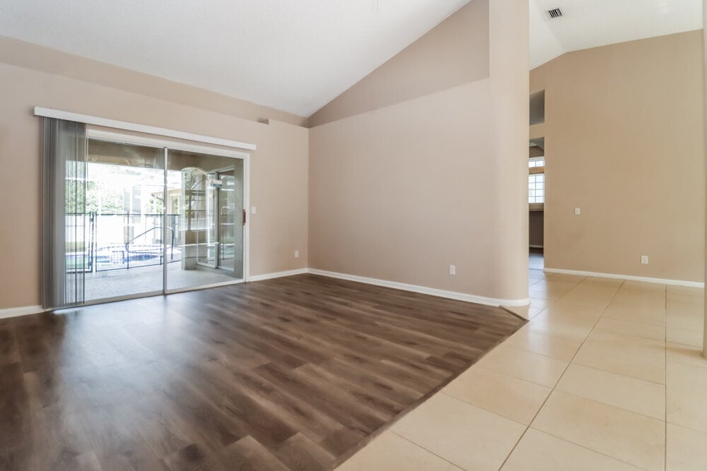 Building Photo - 1484 E Lake Woodlands Pkwy