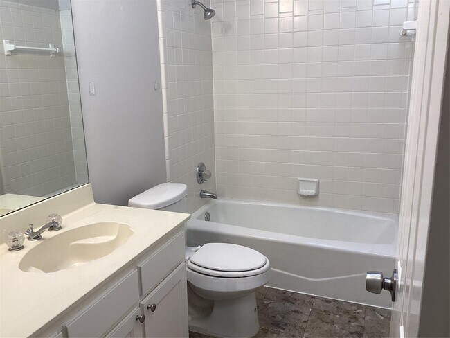 Building Photo - 1206 Wooded Trail