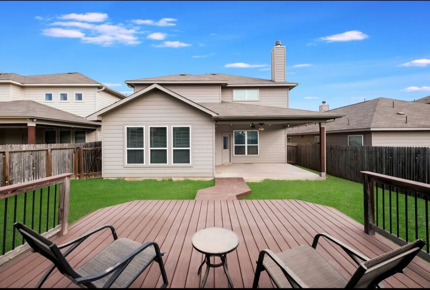 Building Photo - 8252 Breezy Cv