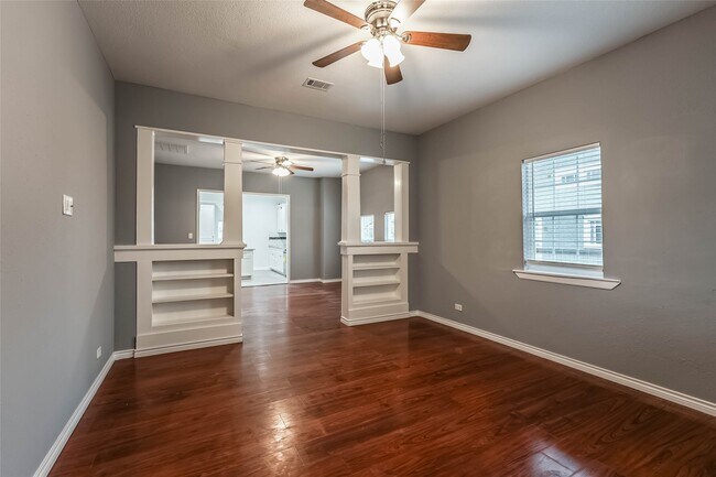 Primary Photo - 212 Clifton St