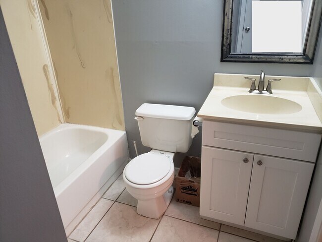 Building Photo - Totally Renovated 2 Bed/2 Bath Condo Near Walmart, Shopping, Airport, Mall, & Park!