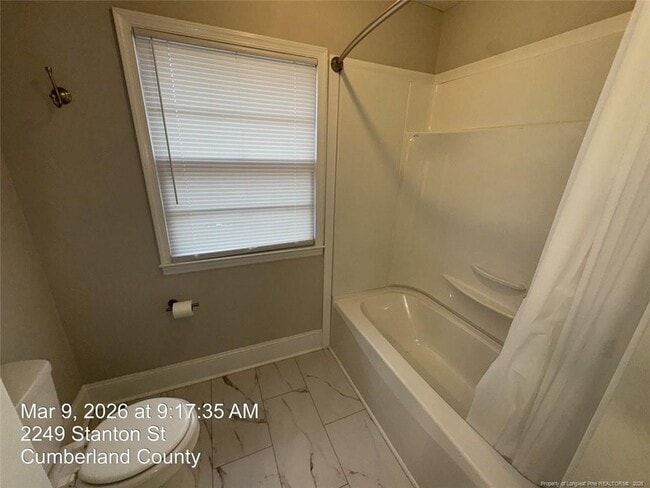 Building Photo - 2249 Stanton St