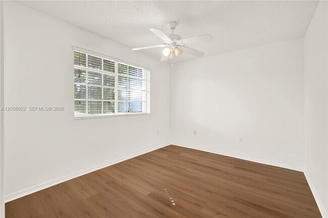 Building Photo - 16301 SW 100th Terrace