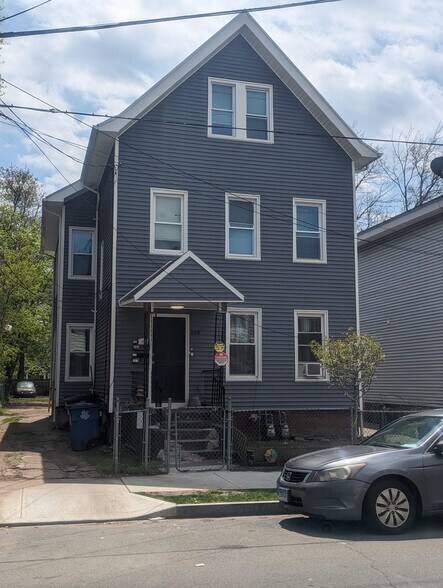 Building Photo - 198 Wolcott St
