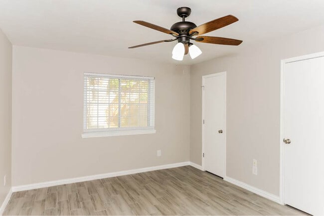 Building Photo - 6227 Hott Springs Dr