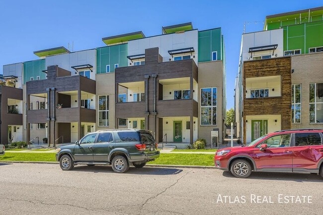 Building Photo - 2227 Eliot St