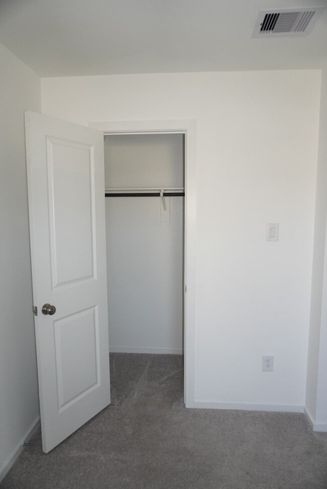 Building Photo - 16803 Great Stable Wy