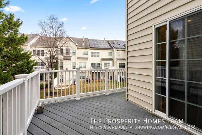 Building Photo - 9752 Evening Bird Ln