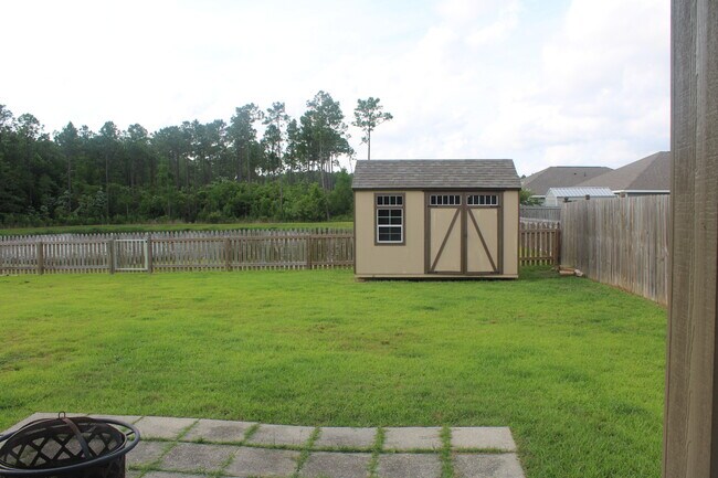 Building Photo - 18454 Elkwood Dr