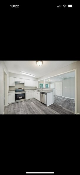 Building Photo - 6306 Thrush Dr