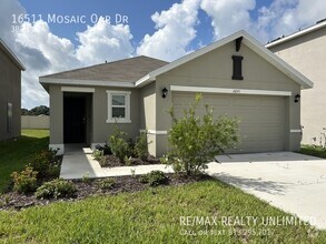 Building Photo - 16511 Mosaic Oar Dr