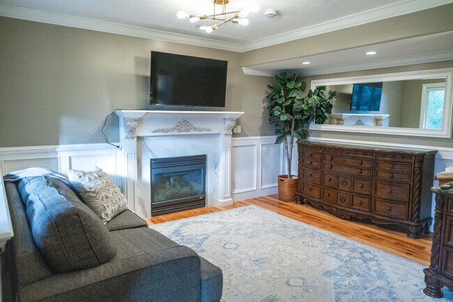 Building Photo - 10098 Wasatch Blvd