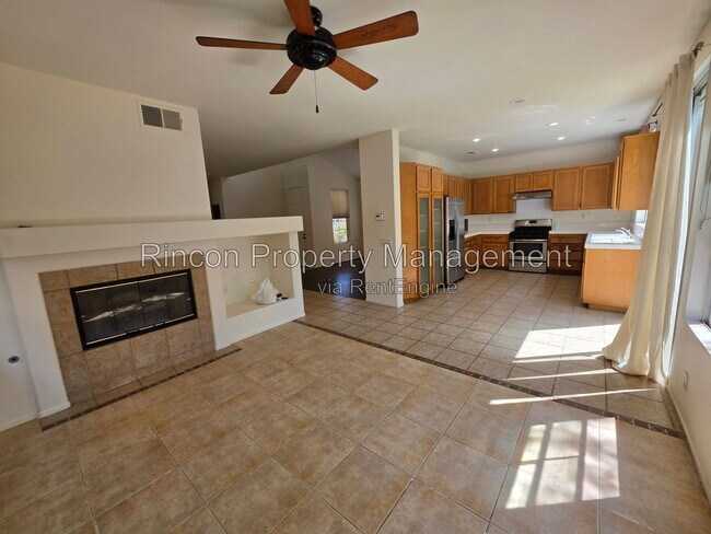 Building Photo - 2525 Villamonte Ct