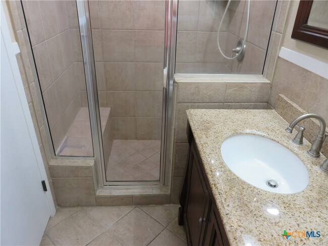 Building Photo - 1339 Mockingbird Ln