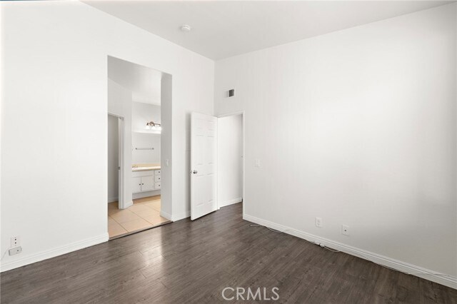 Building Photo - 1150 S Positano Ave