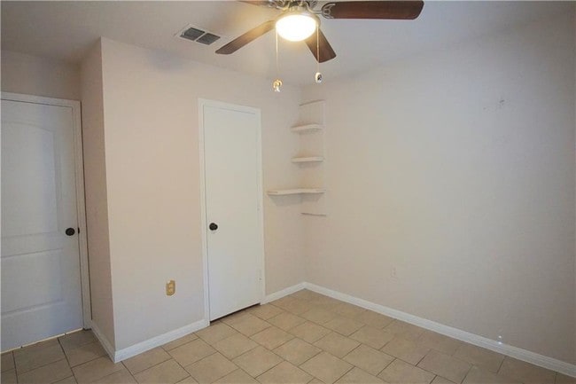 Building Photo - 4814 Walden Cir