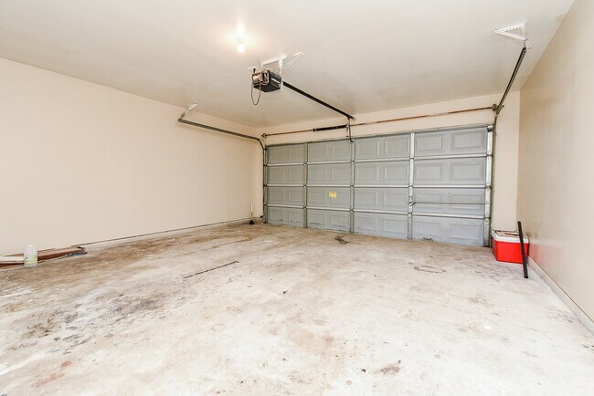 Building Photo - 11102 Kentington Oak Dr