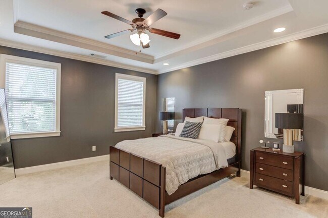 Building Photo - 1450 Edgebrook Ct NE