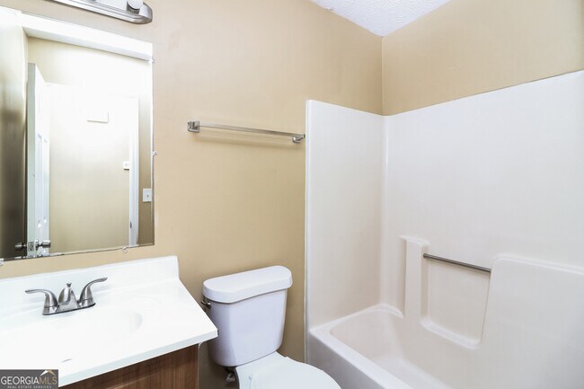 Building Photo - 1322 Ling Dr