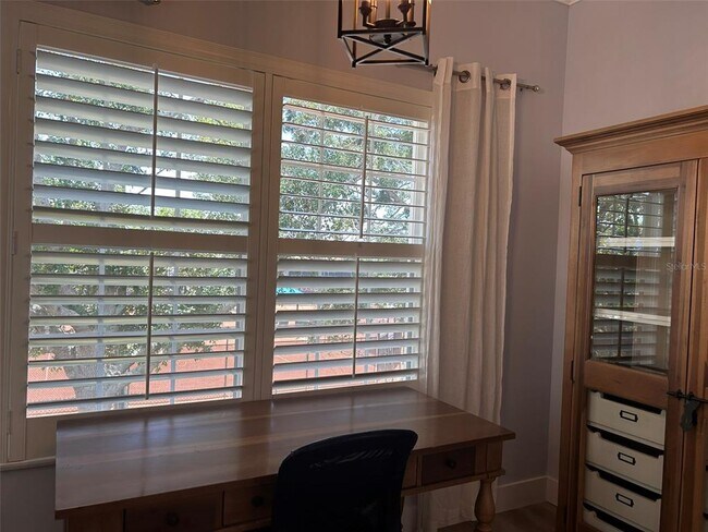 Building Photo - 3702 54th Dr W