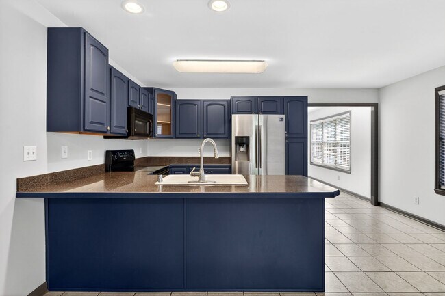 Building Photo - 11304 Cox Ave
