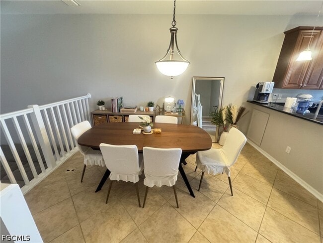 Building Photo - 8663 Olinda Way