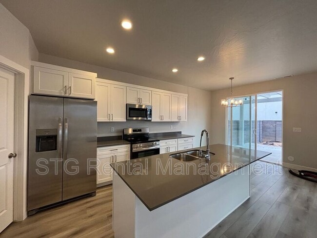 Building Photo - 1085 S 4380 W